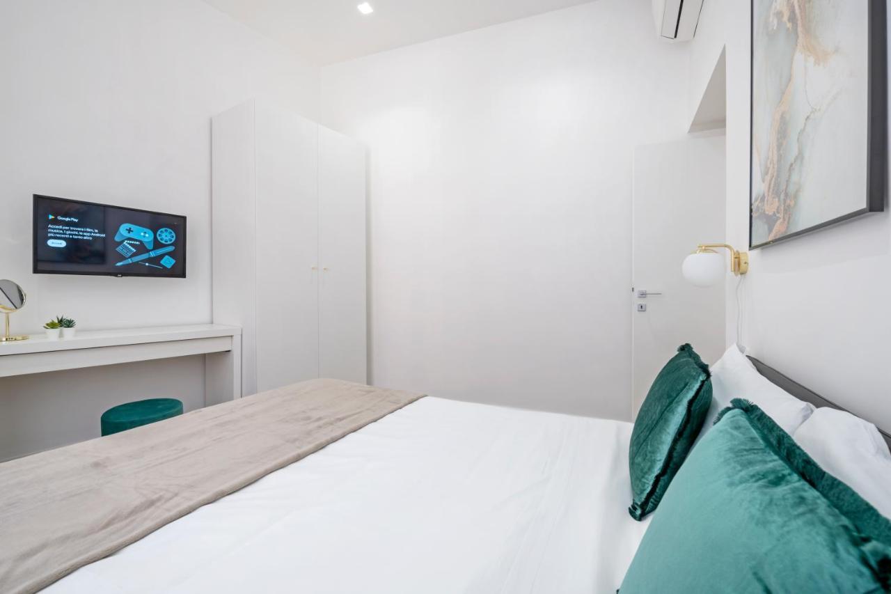 White Flat Cross Apartment Roma Exterior foto