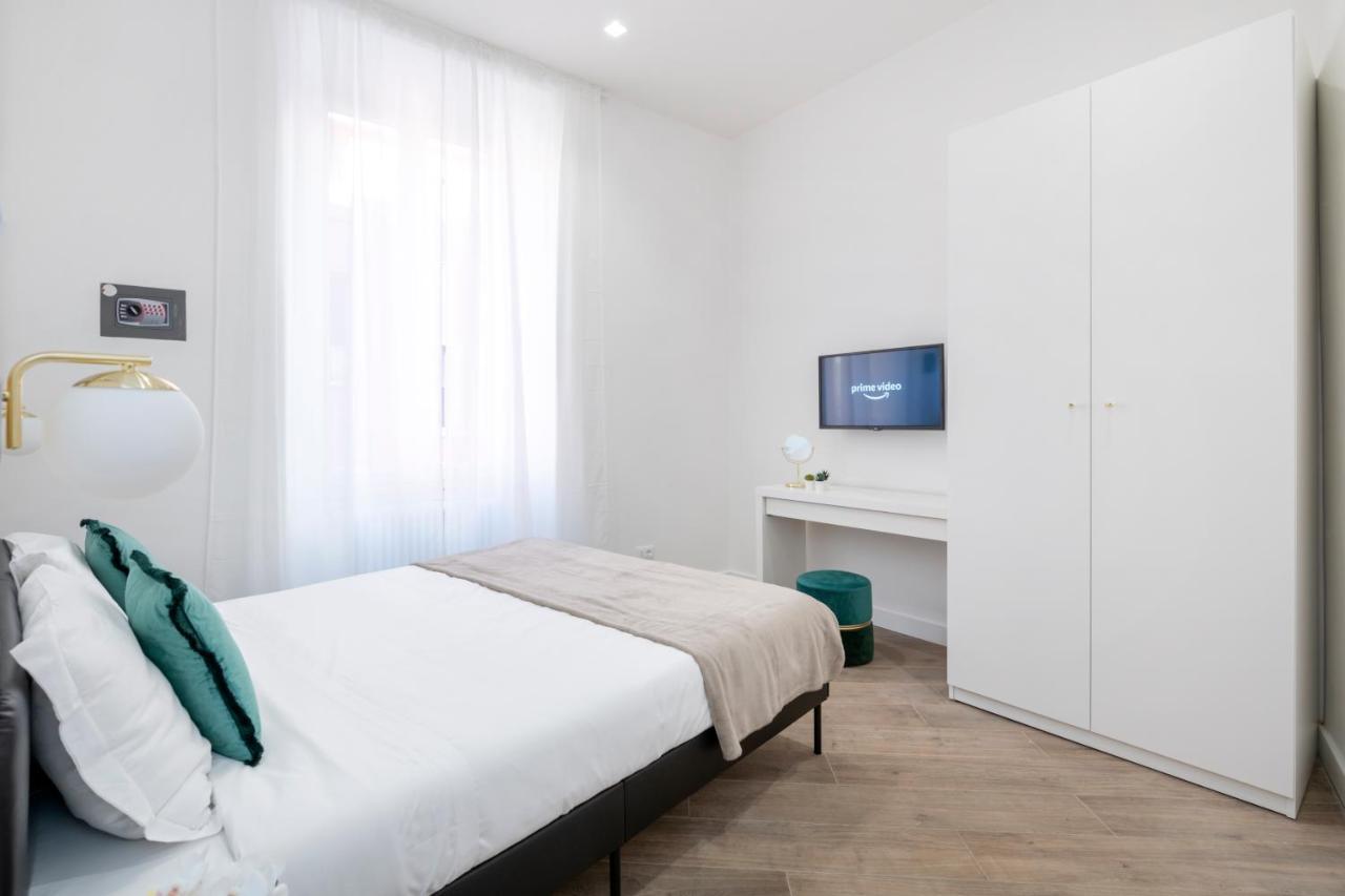White Flat Cross Apartment Roma Exterior foto