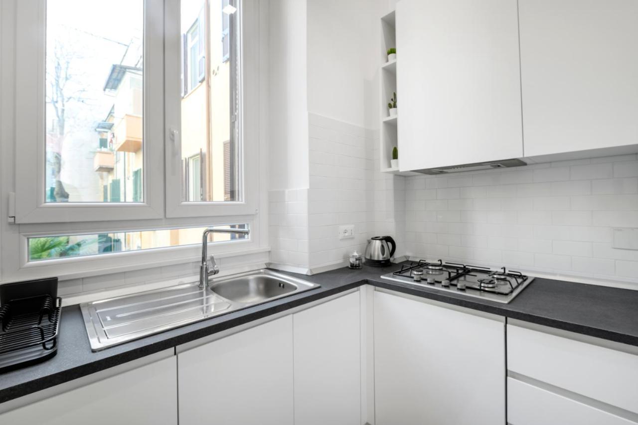 White Flat Cross Apartment Roma Exterior foto